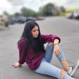 Meet your Posher, Amailia